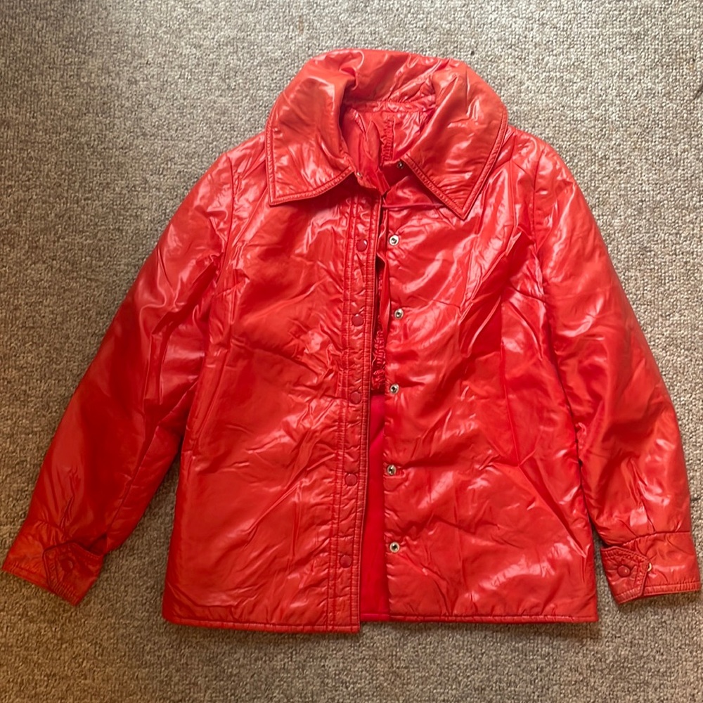 Size Medium vintage ski jacket